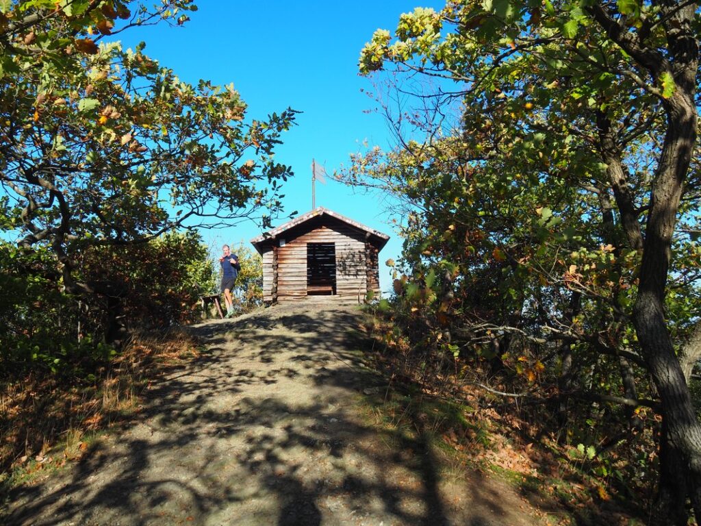 Altenahr: Hiking through History and Nature